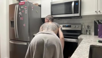 Bald Beauty Twerks with Style