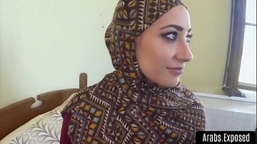 Arab beauty seduced fucked well