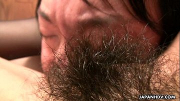 Amateur takes tongues boyfriend's pussy