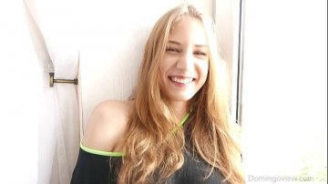 cameraman helps Amanda masturbate